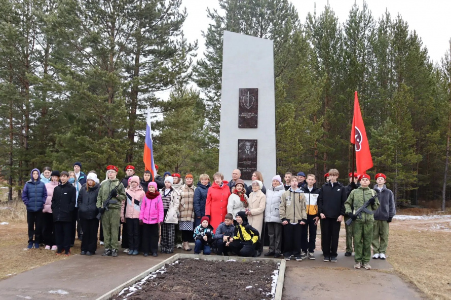 В посёлке Янгель отметили 115-летие академика М.К. Янгеля